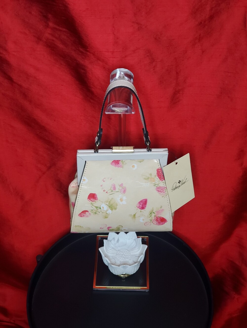 Patricia Nash Tiphanie Frame Bag in Parisian Strawberry print